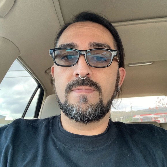 Meet your Posher, Sergio - Picture 1 of 1